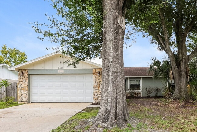 property at 3209 Acapulco Dr