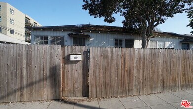 10426 Woodbine St in Los Angeles, CA - Building Photo - Building Photo