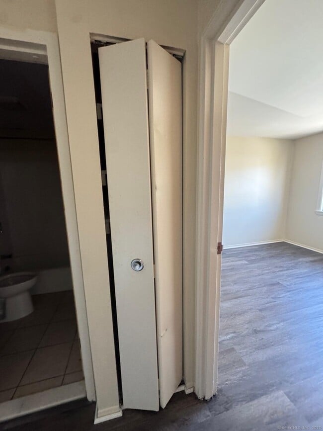 125 Granfield Ave in Bridgeport, CT - Building Photo - Building Photo