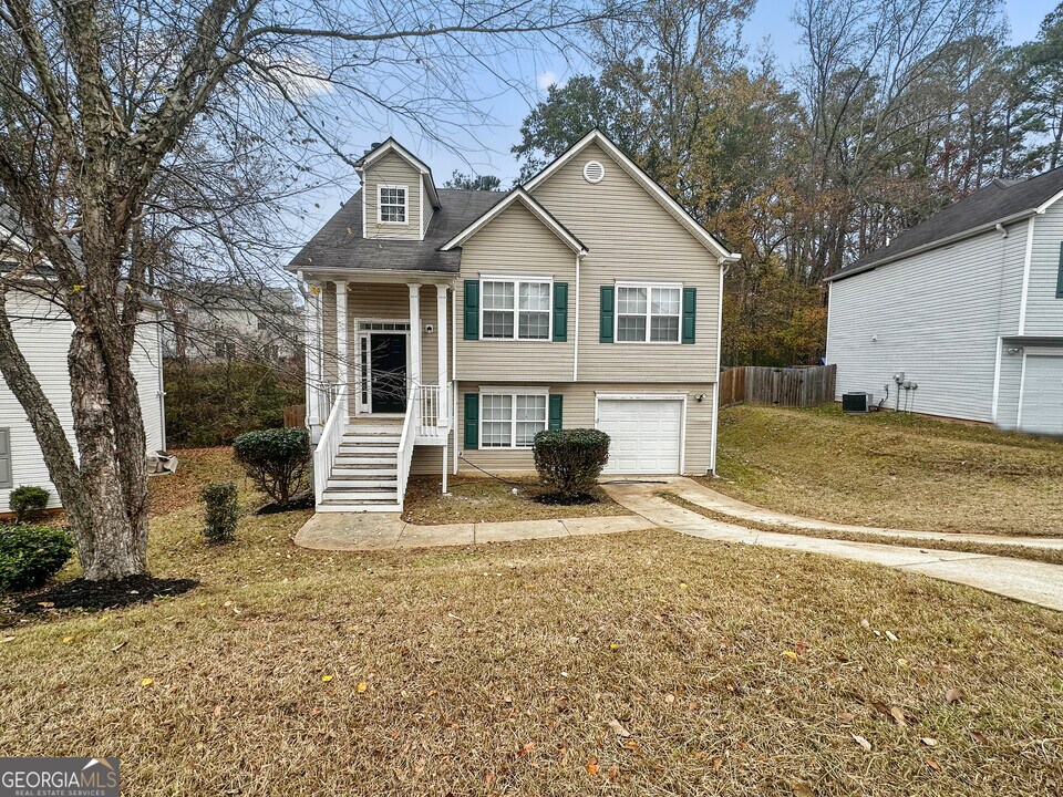 4110 Robin Cir in College Park, GA - Building Photo