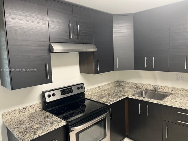 7727 SW 86th St in Miami, FL - Building Photo - Building Photo