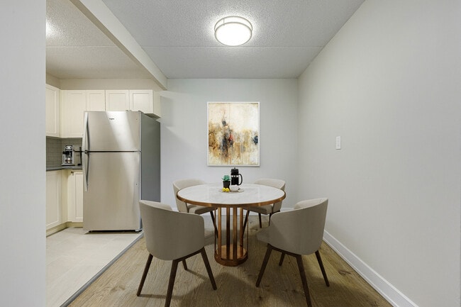 Phoenix Mill Apartments in Guelph, ON - Building Photo - Building Photo