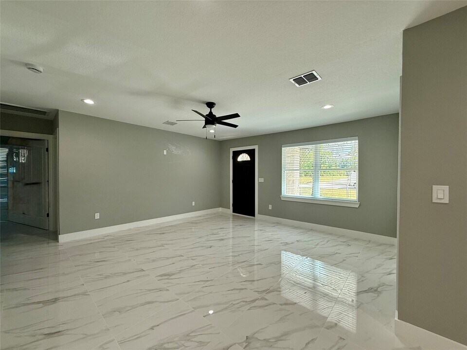 2630 De Soto St in Houston, TX - Building Photo