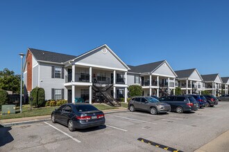 Addison Place Apartments in Fort Smith, AR - Building Photo - Building Photo