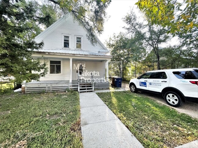 property at 310 S Edmunds St