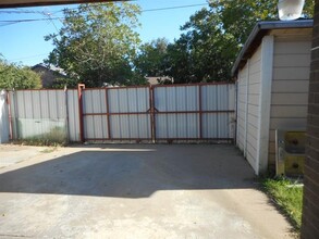 10112 Woodlot Dr in Dallas, TX - Building Photo - Building Photo