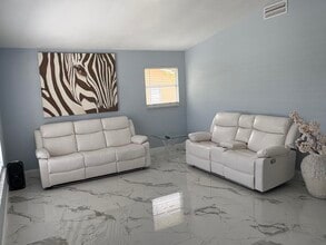 3825 Patio Ct in Lake Worth Beach, FL - Building Photo - Building Photo