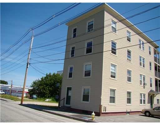 32 Oxford St in Lewiston, ME - Building Photo