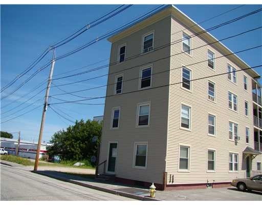 32 Oxford St in Lewiston, ME - Foto de edificio