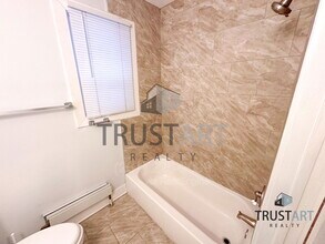 4722 Longshore Ave in Philadelphia, PA - Building Photo - Building Photo