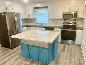 725 Brookside Dr in Gastonia, NC - Building Photo - Building Photo