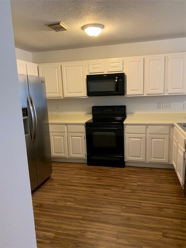 73 Hickory Oak Dr in Spring, TX - Building Photo - Building Photo