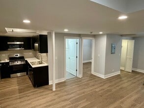 5010 N Springfield Ave in Chicago, IL - Building Photo - Building Photo