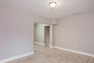 1410 NE 156th Terrace in North Miami Beach, FL - Building Photo - Building Photo