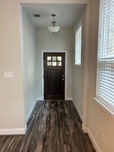 9011 Shady Mountain in San Antonio, TX - Building Photo - Building Photo