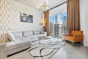 133 NE 2nd Ave, Unit 2606 in Miami, FL - Building Photo