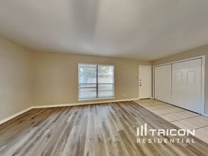 1818 Pilot Way in Garland, TX - Building Photo - Building Photo