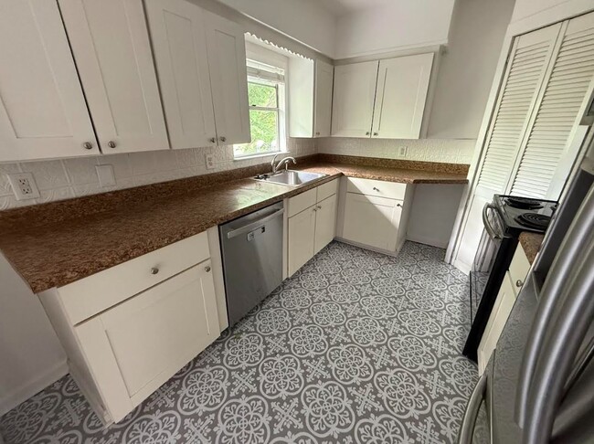 property at 203 Heard St