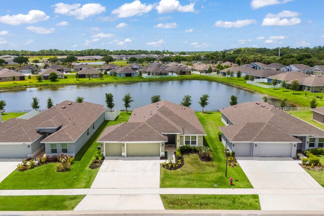 8705 Merano Ave in Fort Pierce, FL - Building Photo - Building Photo