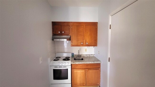 531 W Haight Ave in Arlington, NY - Building Photo - Building Photo