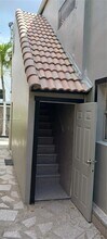 2272 SW 8th St in Miami, FL - Building Photo - Building Photo