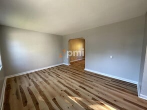 6136-6138 Ray Ave in Hammond, IN - Building Photo - Building Photo