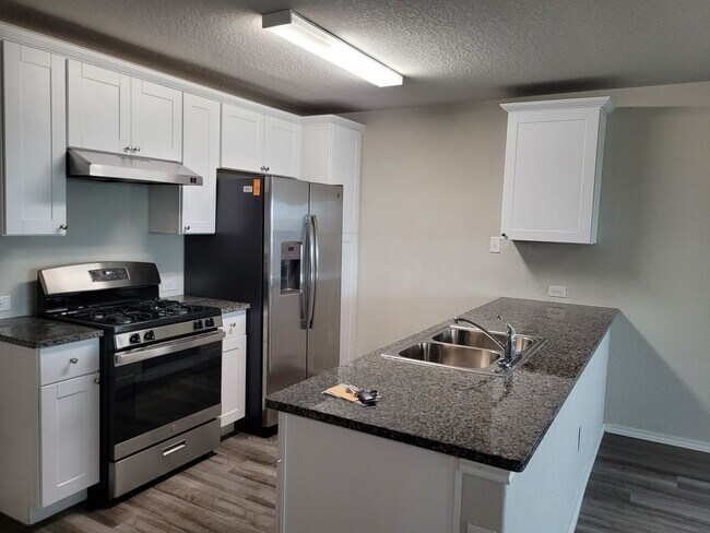 1824 Heather Glen Dr in New Braunfels, TX - Building Photo - Building Photo