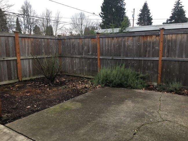 77-79 Hamilton Ave in Eugene, OR - Building Photo - Building Photo