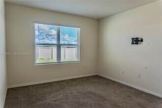 2025 Doe Run Dr in Davenport, FL - Building Photo - Building Photo