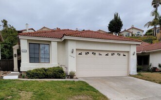 11854 Caminito Ryone in San Diego, CA - Building Photo