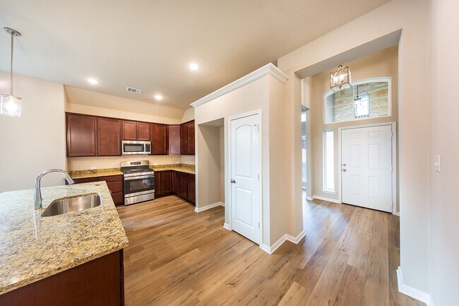 3526 Pinevale Ct in Conroe, TX - Building Photo - Building Photo