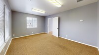 3402 Bechelli Ln E in Redding, CA - Building Photo - Building Photo