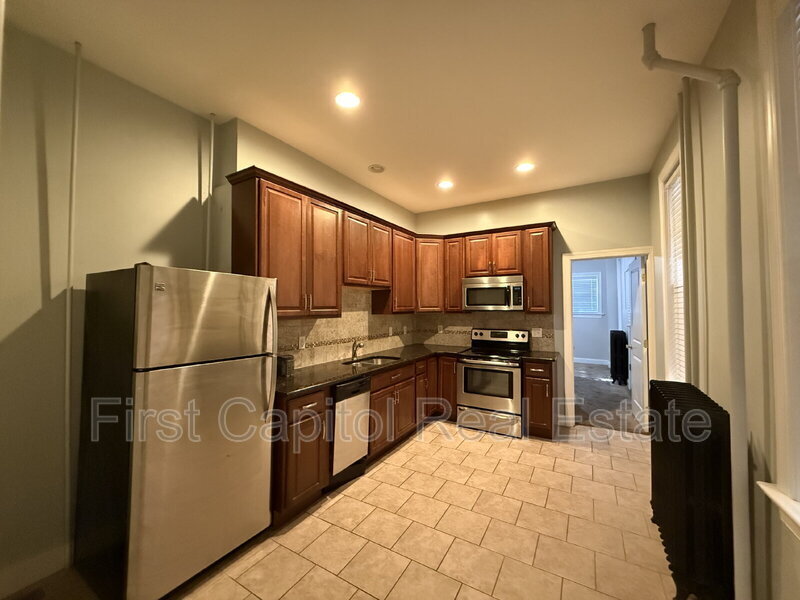 118 E New St in Lancaster, PA - Building Photo