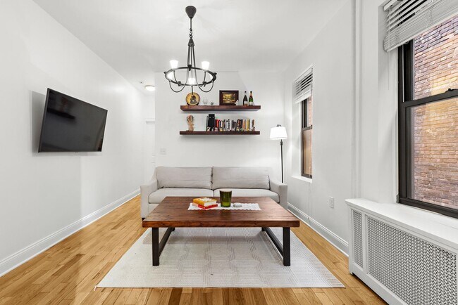 717 Willow Ave in Hoboken, NJ - Building Photo - Building Photo