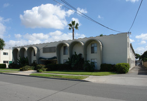 13902 La Pat Pl Apartments