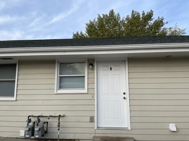 310 Galvin Rd N, Unit 2