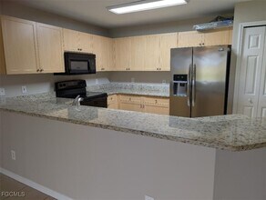 1830 NE 8th Pl in Cape Coral, FL - Foto de edificio - Building Photo