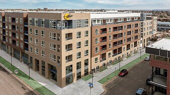 Atlas Peakview in Centennial, CO - Building Photo