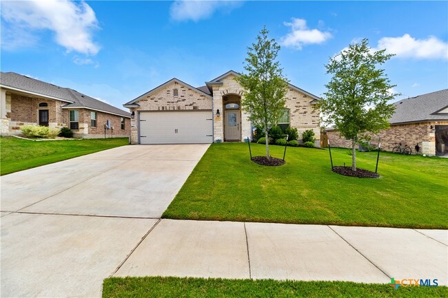property at 2427 Elba Dr