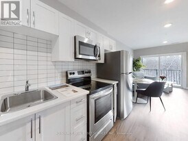 77 William St N in Kawartha Lakes, ON - Building Photo