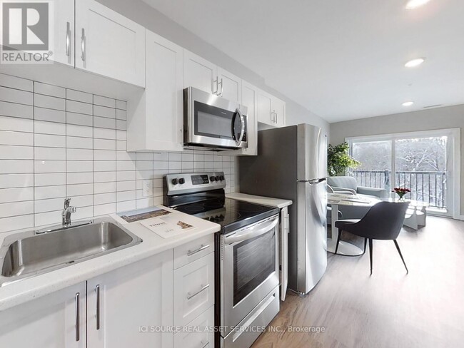 property at 77 William St N