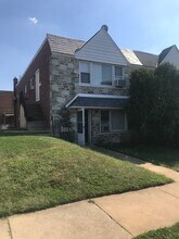 2037 Beyer Ave in Philadelphia, PA - Building Photo - Building Photo