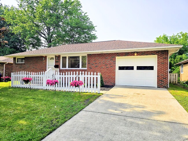 property at 212 Roanoke Ave
