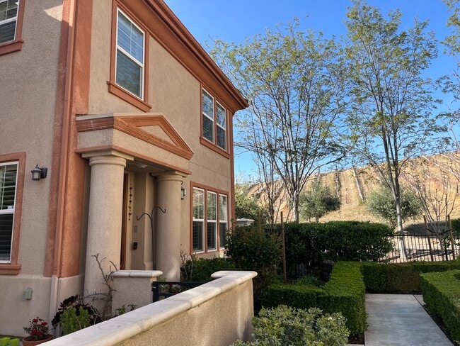 590 Selby Ln in Livermore, CA - Building Photo - Building Photo