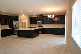 6948 Fossil Rim St in North Las Vegas, NV - Building Photo - Building Photo