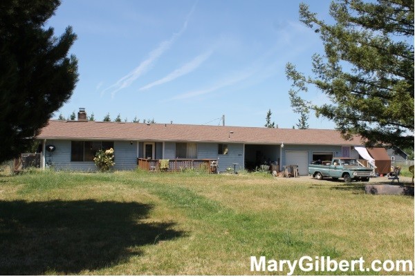 379 Church Rd in Sutherlin, OR - Building Photo