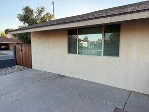 7342 N 38th Dr, Unit 1 in Phoenix, AZ - Building Photo - Building Photo