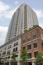 Flair Tower in Chicago, IL - Building Photo - Building Photo
