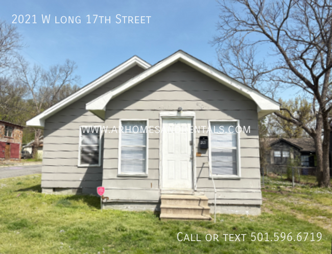 property at 2021 W Long 17th St