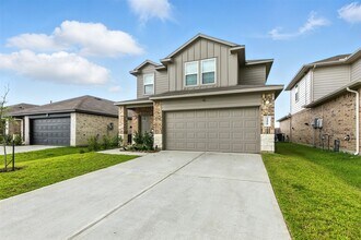 24010 Breckenridge Hts Ln in Spring, TX - Building Photo - Building Photo